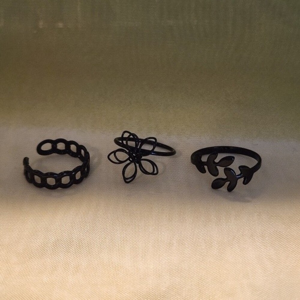 10 Adjustable Ring Set - Picture 4 of 5
